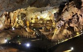 風芽——格邦國家公園的洞穴。