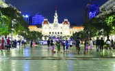阮惠步行街恢復城市生機活力。
