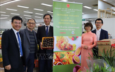 越南駐澳大利亞大使阮必成出席百香果品牌發起儀式。（圖源：工商部）
