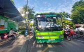 本市巴士從使用柴油轉用壓縮天然氣（CNG）以減少溫室氣體排放量。
