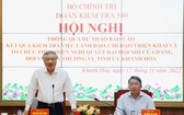 最高人民法院院長阮和平（左）在會上發表結論性講話。（圖：春成）