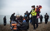 英吉利海峽27名移民喪生，英法願擴大合作應對。（圖：AFP）