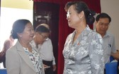 　　市人民議會主席阮氏決心與 選民接觸。