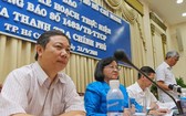 胡志明市領導出席新聞發佈會。