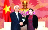 國會主席阮氏金銀昨(19)日下午在國會大廈接見了正在對我國訪問的日本參議院副議長小川敏夫。