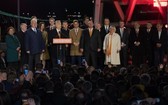 4月3日，匈牙利總理歐爾班在首都布達佩斯舉行的集會上發表講話。（新華社發，弗爾季·奧蒂洛攝）