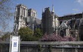 法國巴黎聖母院大教堂於2019年4月發生大火,在經過2年期間的結構穩定工程後,預計將從今年秋季展開修復作業。(美聯社)