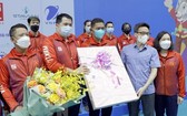 武德膽副總理勉勵越南體育團。