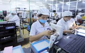 位於和平省的越南R技術研究有限責任公司 （日本FDI企業）加工出口透鏡一瞥。