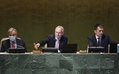 第七十七屆聯合國大會主席克勒希（中）主持聯合國大會一般性辯論開幕式。