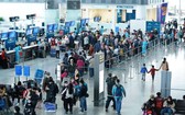 自1月起試行恢復國際航線後國際乘客猛增。