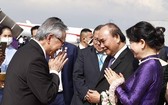 在泰國皇家空軍機場為國家主席阮春福和夫人舉行歡送儀式。