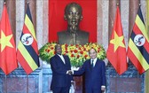 國家主席阮春福歡迎烏干達共和國總統。