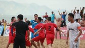 Niềm vui của các cầu thủ Khánh Hòa sau trận chung kết. Ảnh: Anh Trần