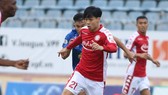 HLV Chung Hae-soung đánh giá Công Phượng thi đấu tròn vai ở vòng 1. Ảnh: VIẾT ĐỊNH