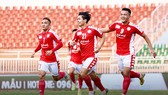 Công Phượng và các đồng đội ở CLB chấp nhận giảm lương trong giai đoạn tạm dừng thi đấu hiện nay.