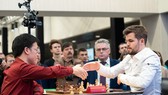 Lê Quang Liêm đã để thua Vua cờ Carlsen Magnus.