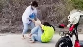 Hình ảnh em Đ.A.T. bị đánh hội đồng. Ảnh cắt từ clip