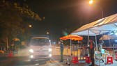 Chốt kiểm soát phòng chống dịch Covid-19 trên địa bàn tỉnh Bạc Liêu. Ảnh: TRỌNG NGHĨA