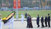 Lãnh đạo, nguyên lãnh đạo Đảng, Nhà nước, MTTQ Việt Nam vào lăng viếng Chủ tịch Hồ Chí Minh