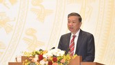 Bộ trưởng Tô Lâm: Trung bình mỗi ngày có hàng trăm người xuất, nhập cảnh trái phép qua đường bộ