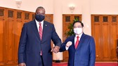 Thủ tướng Phạm Minh Chính tiếp Bộ trưởng Quốc phòng Hoa Kỳ Lloyd Austin. Ảnh: VIẾT CHUNG