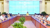Đồng chí Nguyễn Thị Lệ, Phó Bí thư Thành ủy, Chủ tịch HĐND TPHCM chủ trì buổi giao ban. Ảnh: VIỆT DŨNG