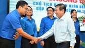 Chủ tịch UBND TPHCM Nguyễn Thành Phong gặp gỡ Ban Thường vụ Thành Đoàn. Ảnh: VIỆT DŨNG