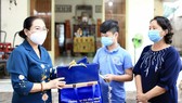 TPHCM đề nghị đỡ đầu trẻ em mồ côi và nuôi dưỡng người già neo đơn vì Covid-19
