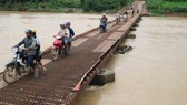 Ong Thieu Bridge in poor repair (Photo: SGGP)