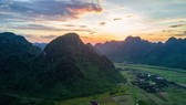Tourism is growing rapidly in Viet Nam, but most growth and corresponding socioeconomic benefits are concentrated in a few gateway destinations, says ADB Project Administration Unit Head for Vietnam Mr. Steven Schipani (Photo: ADB's coutersy)