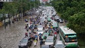 HCMC to roll out mechanisms to attract investment in anti-flooding projects