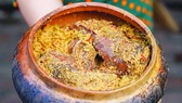The braised fish clay pot (Photo: SGGP)
