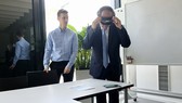 Secretary of Ho Chi Minh City Party Committee Nguyen Thien Nhan experiences some products through application of artificial intelligence