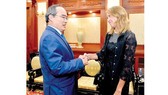Secretary of the Ho Chi Minh City Party Committee Nguyen Thien Nhan receives the United States Consul General in Ho Chi Minh City Mary Tarnowka