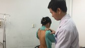 Nữ sinh có cột sống cong đến 110 độ