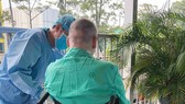 Mẫu cấy đàm gần nhất của phi công người Anh đã âm tính, sức khỏe cải thiện