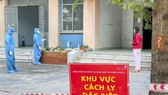 Bệnh nhân F0 không triệu chứng được cách ly tại Bệnh viện dã chiến thu dung và điều trị Covid-19 số 4. Ảnh: HOÀNG HÙNG