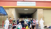 Các bệnh nhân mắc Covid-19 điều trị tại Bệnh viện dã chiến thu dung và điều trị Covid-19 số 3 xuất viện