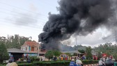 Quảng Ngãi: Cháy lớn ở nhà dân thu mua phế liệu