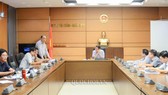 Ủy ban Tài chính - Ngân sách của Quốc hội làm việc về những nội dung giải trình, tiếp thu, chỉnh lý dự thảo Luật. Ảnh: QUOCHOI