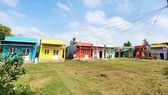 Diện mạo khu tái định cư của người dân Khmer tại Sóc Trăng sau 2 ngày thực hiện chương trình "Sắc màu phum sóc"