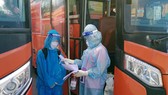 Sóc Trăng, Quảng Ngãi đón người dân từ TPHCM về quê