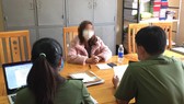 Phạt một phụ nữ 7,5 triệu đồng vì giới thiệu “nước 7 màu” chữa Covid-19