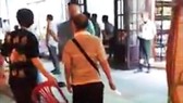 Du khách Trung Quốc cầm dao xô xát với nhân viên nhà hàng tại Nha Trang