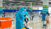 Người lao động được hỗ trợ 500 ngàn đến 3 triệu đồng nếu bị cách ly hoặc nhiễm Covid-19