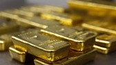 Gia tăng vận chuyển vàng, ngoại tệ vào Việt Nam qua đường hàng không