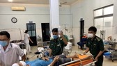 25 ngư dân trên tàu cá bị nạn được đưa về cảng Phú Quý an toàn