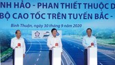 Phó Thủ tướng Chính phủ Trịnh Đình Dũng đã phát lệnh chính thức khởi công xây dựng đoạn cao tốc Vĩnh Hảo - Phan Thiết.