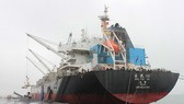 A ship docks at Viet-Lao Vung Ang Vietnam-Laos Port (Photo: SGGP)